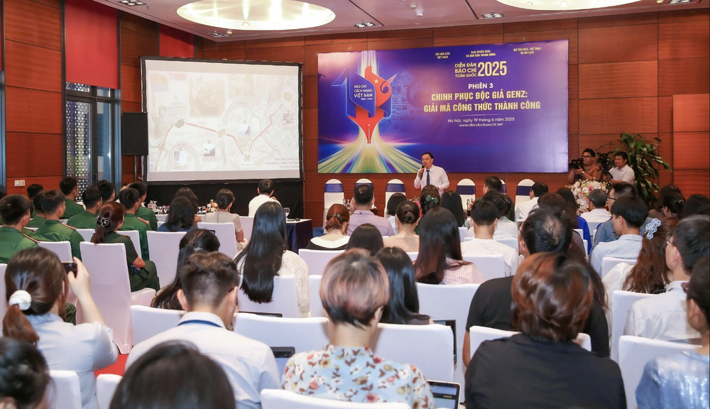 Các phiên thảo luận tại Diễn đàn tập trung vào các vấn đề đang tác động trực tiếp tới hoạt động báo chí. anh-chup-man-hinh-2026-06-16-luc-170415.png