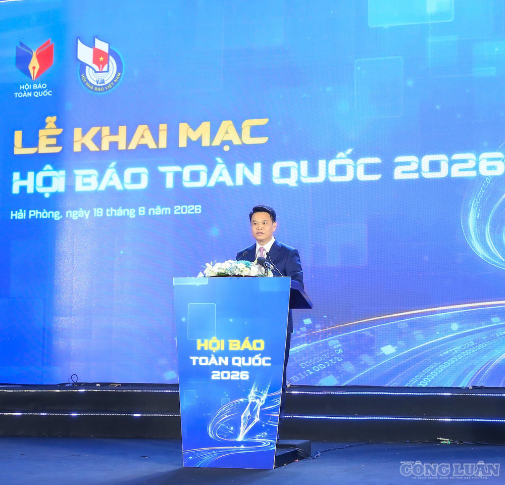 clo_br_ngoc-chau.jpg