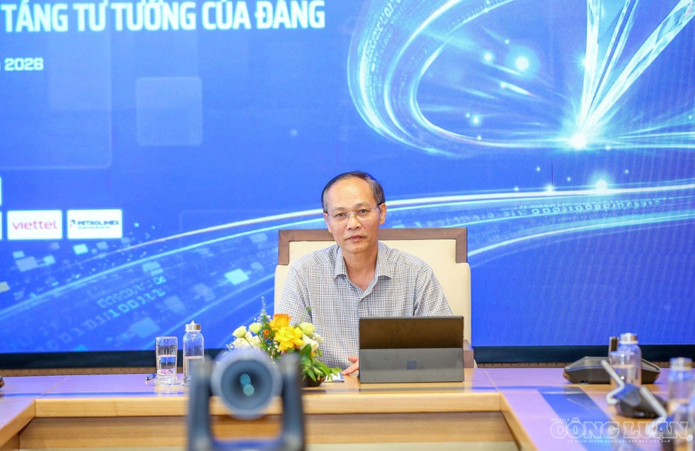 Theo nhà báo Lê Ngọc Long, bảo vệ nền tảng tư tưởng của Đảng hôm nay, xét đến cùng, chính là bảo vệ niềm tin của nhân dân. clo_br_2aoboqelu3zuwt5rjmp0yko0hit9f3ngapzqhas0.jpg
