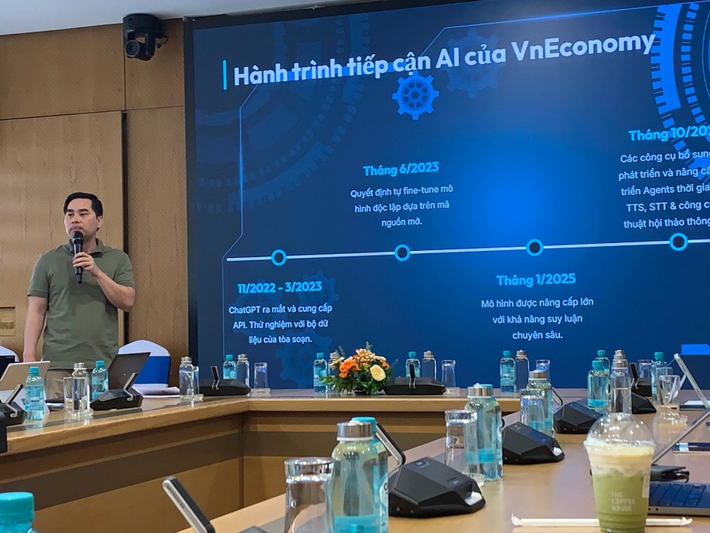 Ông Nguyễn Sỹ Hoàng, Thư ký tòa soạn VnEconomy phát biểu tại phiên thảo luận. img-0220.jpg
