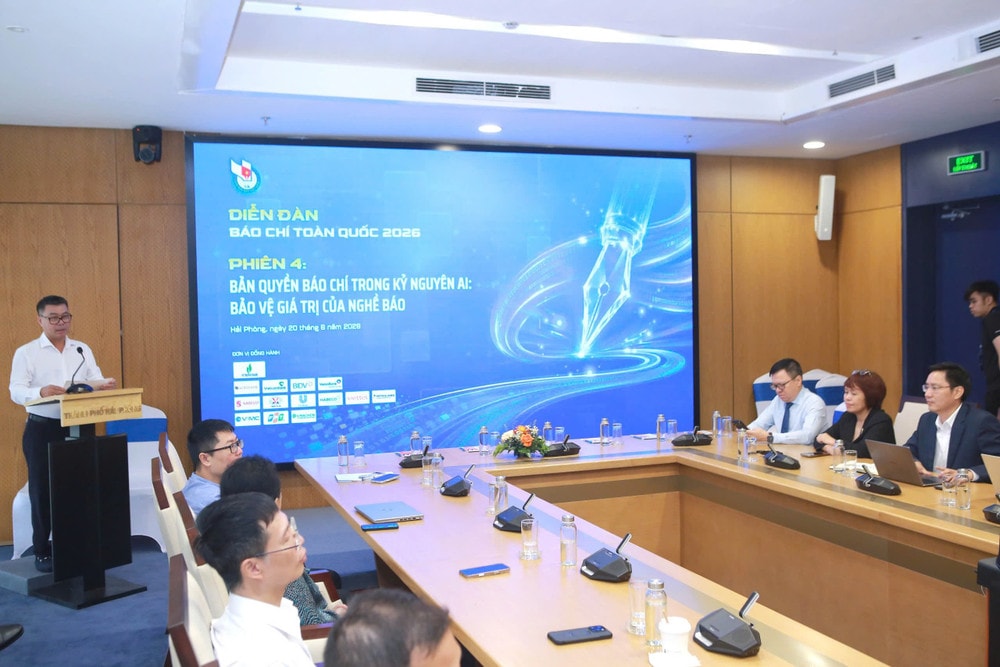 Các khách mời trong phiên thảo luận. Ảnh: Quang Hùng. 7ad08a98-8381-40aa-9b64-11e747631959.jpg