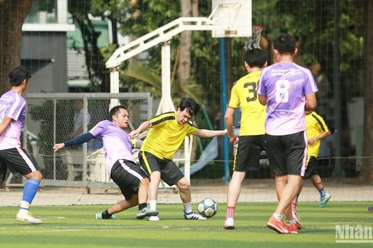 Khởi tranh giải bóng đá mừng Hội báo Toàn quốc tại Thành phố Hồ Chí Minh