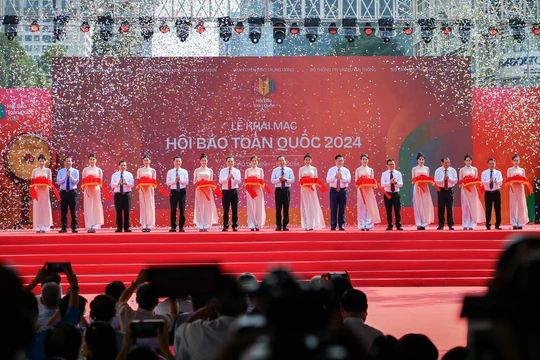 [Ảnh] Khai mạc Hội Báo toàn quốc năm 2024