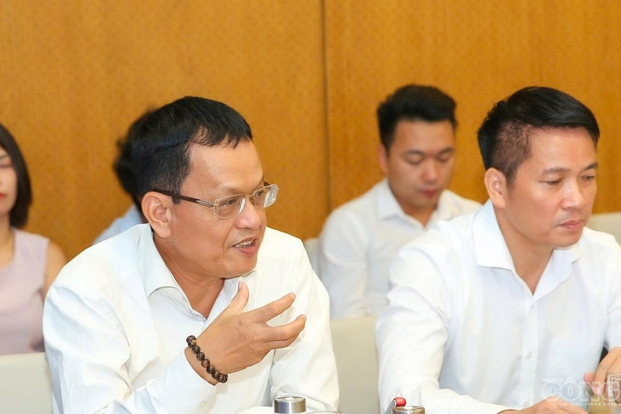 Báo chí trong thời đại thông tin số: Từ phản hồi bị động đến chủ động dẫn dắt
